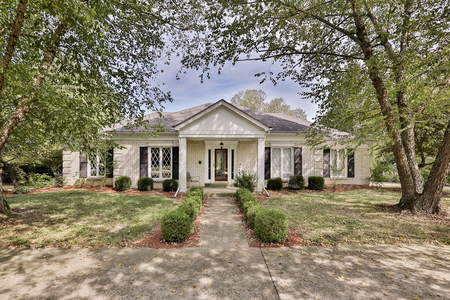 431 Mill Circle Dr, Shelbyville, KY