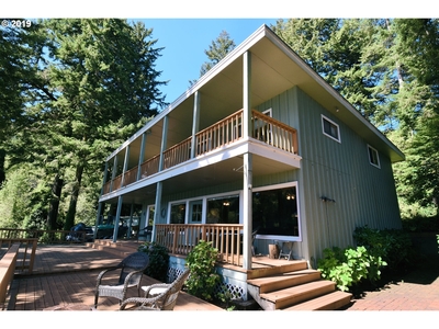 401 Hilltop Dr, Lakeside, OR