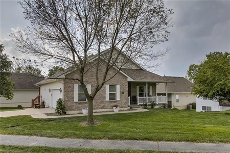 410 Victoria Ave, Excelsior Springs, MO