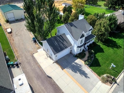 1911 W River View Dr, Bluffdale, UT