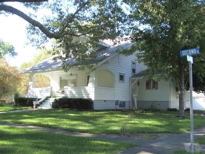 211 2nd St, Griswold, IA