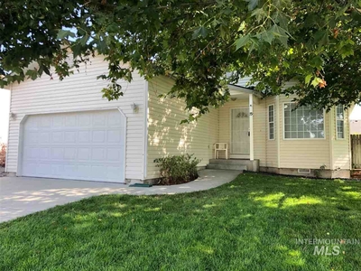 79 S Peppermint Dr, Nampa, ID