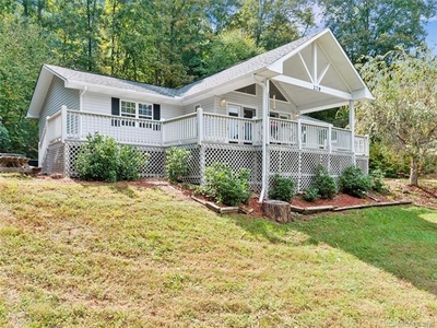 279 Calico Ln, Clyde, NC