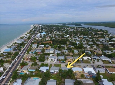 128 Hibiscus Dr, Fort Myers Beach, FL