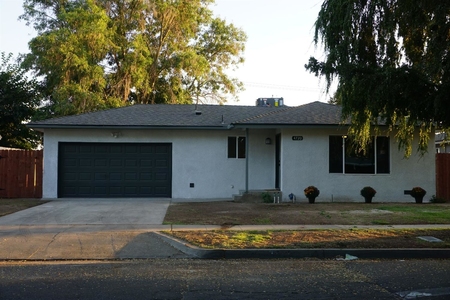 4720 E Dwight Way, Fresno, CA