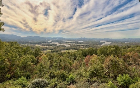 7 Eagles View Ct, Hayesville, NC