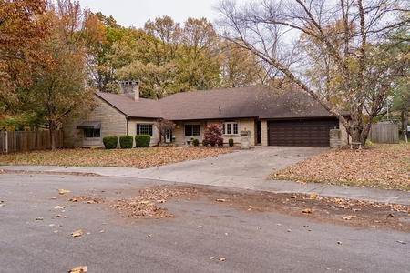 1110 Maryland Dr, Anderson, IN