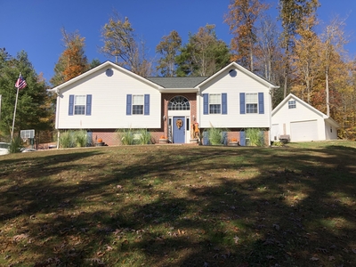 455 Chance Private Dr, Oneida, TN