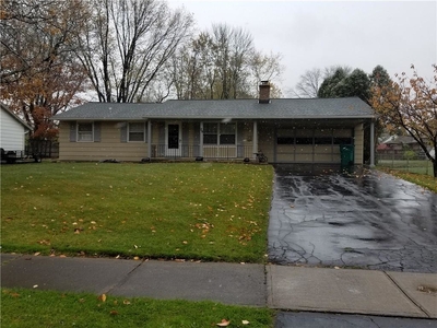 29 Shale Dr, Rochester, NY
