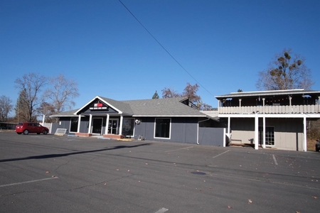 1960 Sw G St, Grants Pass, OR