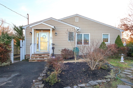 24 Monmouth Ave, North Middletown, NJ