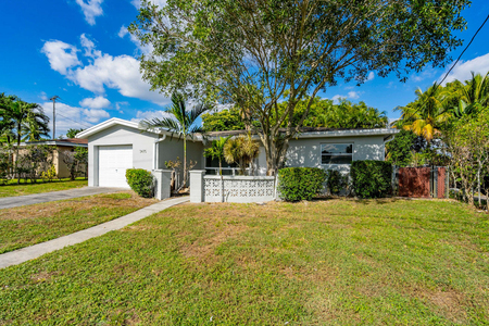 3475 Nw 37th St, Lauderdale Lakes, FL