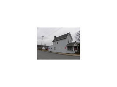 1040 3rd Ave, Duncansville, PA