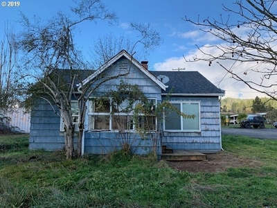 1103 W Central Ave, Sutherlin, OR