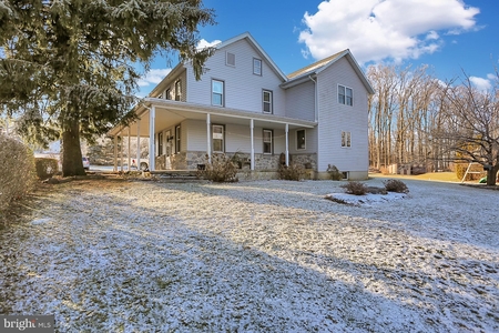 8 Cocalico Rd, Robesonia, PA