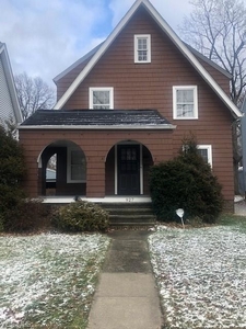 927 Roanoke Rd, Cleveland, OH