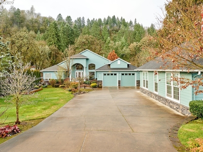 1328 S Water St, Silverton, OR
