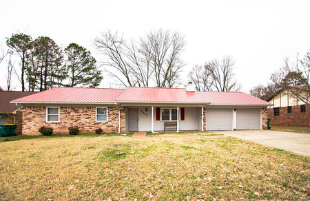 1511 N Knoxville Ave, Russellville, AR