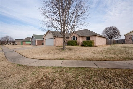 11703 N 112th East Ave, Collinsville, OK