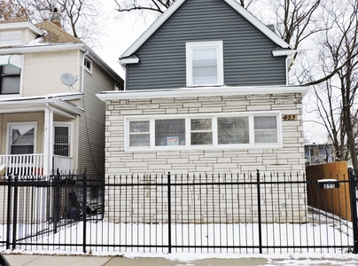 833 N Lawler Ave, Chicago, IL