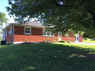 380 Old Columbia Rd, Russell Springs, KY