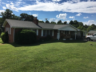 403 Russell Rd, New Tazewell, TN