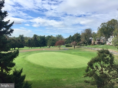 16 Golf View Rd, Doylestown, PA
