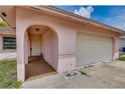 17562 Cypress Point Rd, Fort Myers, FL