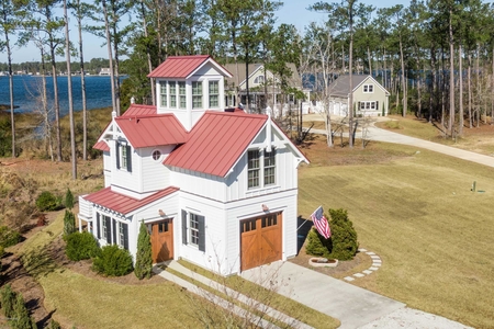 81 Oyster Point Rd, Oriental, NC