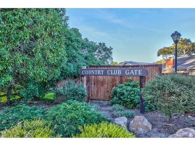 33 Country Club Gate, Pacific Grove, CA
