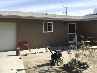 12133 Lakeview Dr, Trona, CA