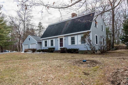 71 Buttrick Rd, Hampstead, NH