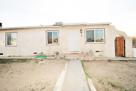 500 Adele Dr, Barstow, CA