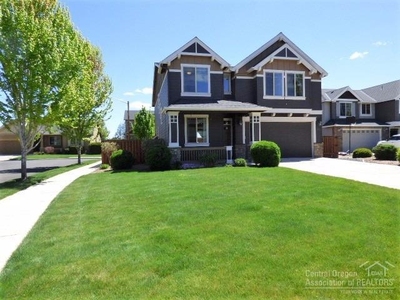 600 Nw 28th St, Redmond, OR