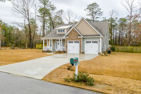 231 Egret Point Dr, Sneads Ferry, NC
