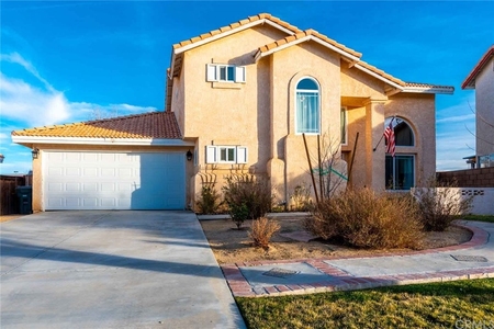 14631 Pony Trail Rd, Victorville, CA