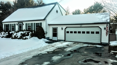 46 Mcardle St, Manchester, ME