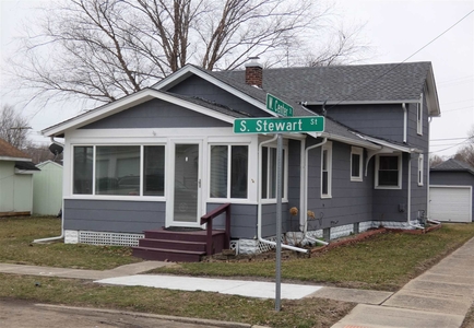 101 S Stewart St, North Liberty, IN
