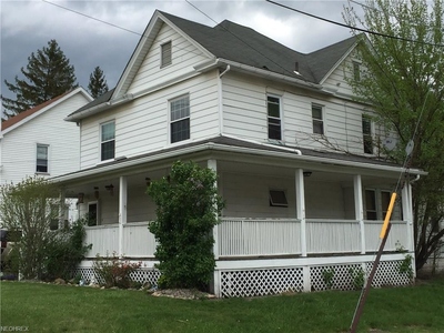 139 Sexton St, Struthers, OH