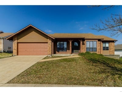 16515 Oak Forest Ct, Wildwood, MO