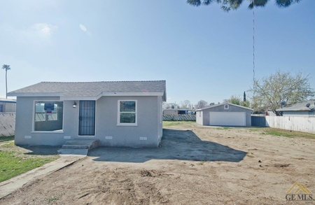 211 Mccord Ave, Bakersfield, CA
