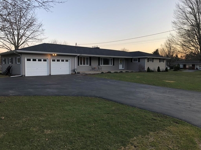 48 Groff Rd, Horseheads, NY