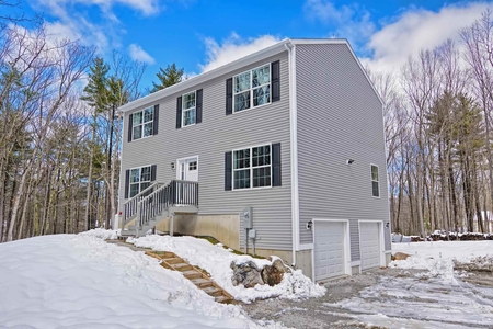 156 Hampstead Rd, Derry, NH
