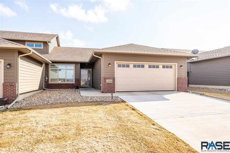 1309 S President Ct, Sioux Falls, SD