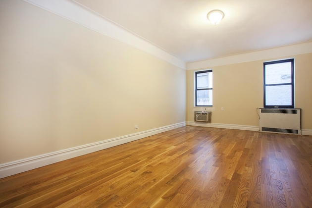 Studio At East 83rd Street Posted By Marc Sterling For Renthop