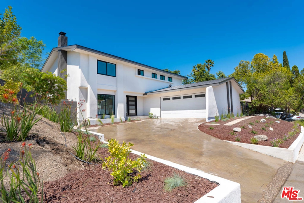 Photo of 23611 Draco Way, West Hills, CA 91307
