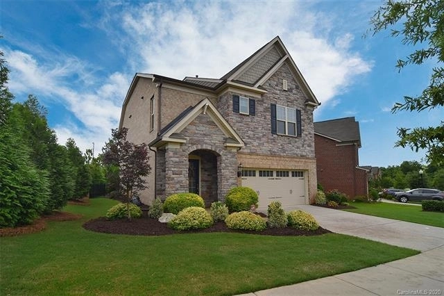 Photo of 8409 Garden View Drive, Charlotte, NC 28277
