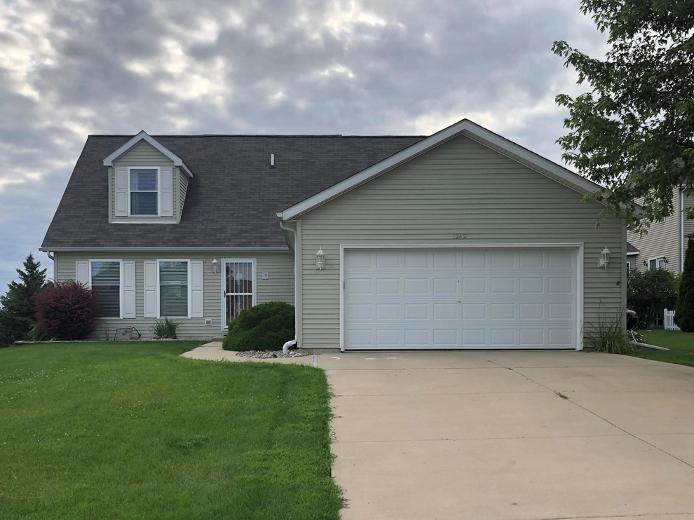Photo of 1242 Firethorn Drive, West Bend, WI 53090
