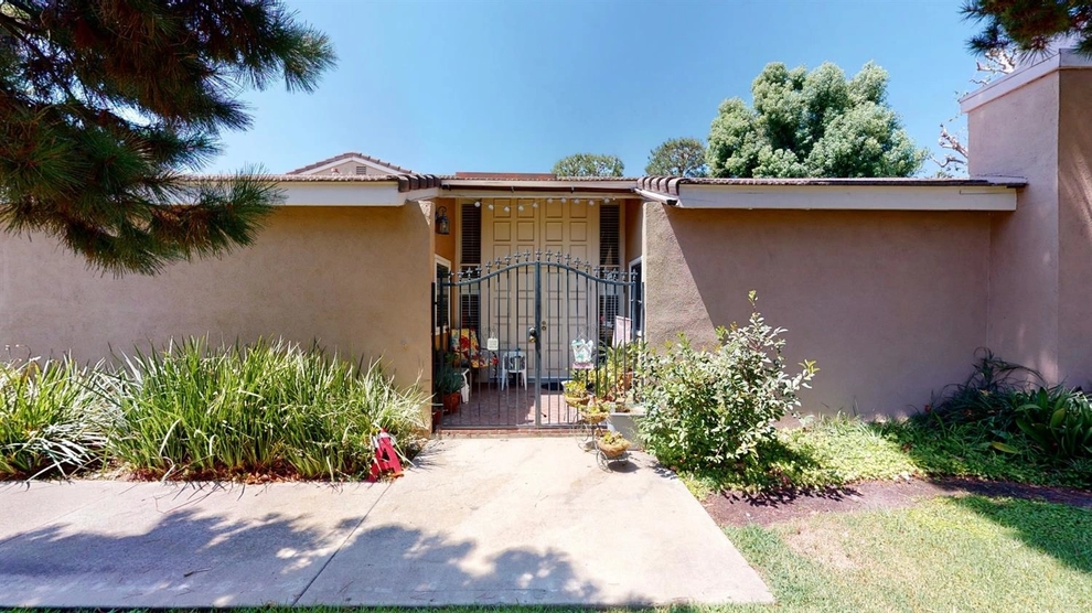 Photo of 1185 Mountain Gate Road, Upland, CA 91786