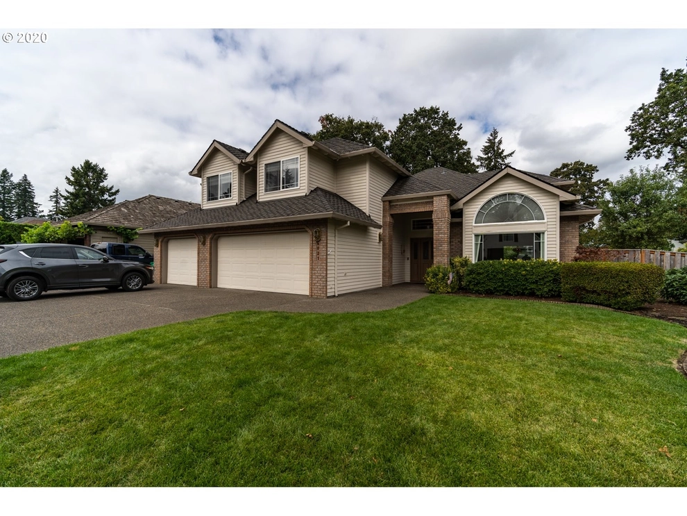Photo of 6021 Southeast Brewster Place, Portland, OR 97267